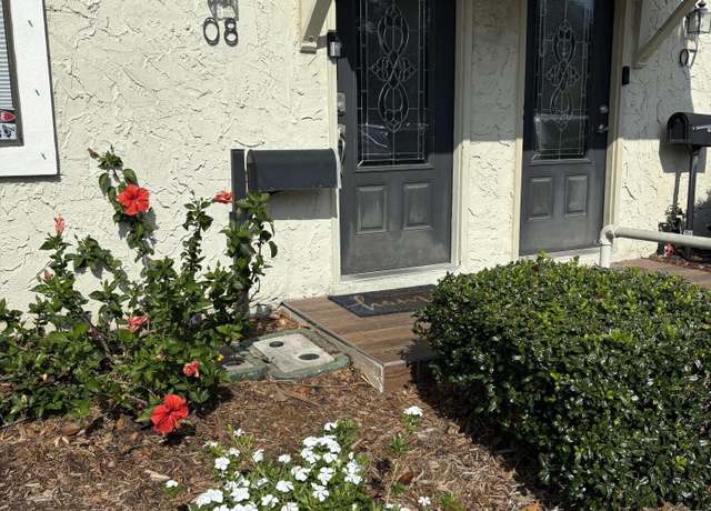 Property at 14750 Beach Blvd #8, Jacksonville, FL 32250, 2 beds, 1.5 baths