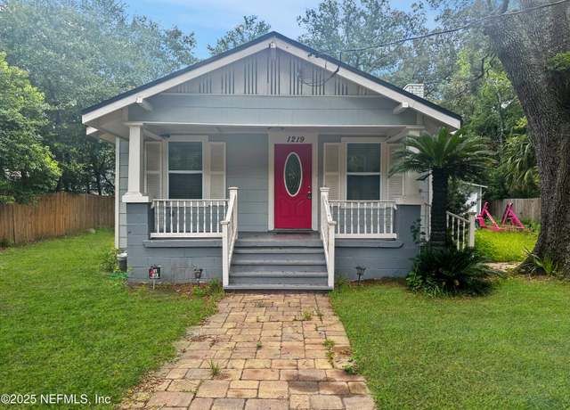 Property at 1219 E 10th St, Jacksonville, FL 32206, 3 beds, 2 baths