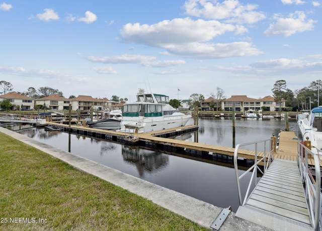 Property at 14750 Beach Blvd #34, Jacksonville, FL 32250, 2 beds, 2.5 baths