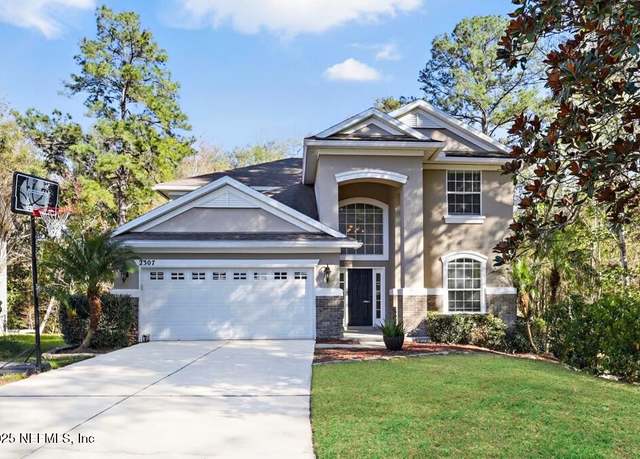 Property at 2307 Crooked Pine Ln, Fleming Island, FL 32003, 5 beds, 3 baths