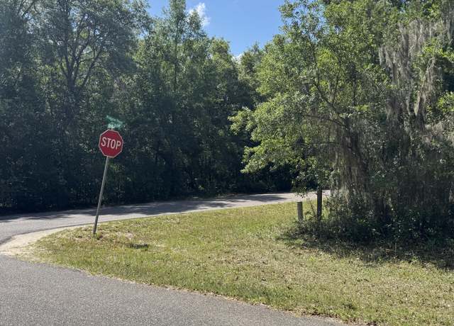 Property at 101 Rose Dr, Interlachen, FL 32148