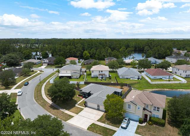 Property at 2548 Reagan Lakes Ln, Jacksonville, FL 32221, 3 beds, 2 baths