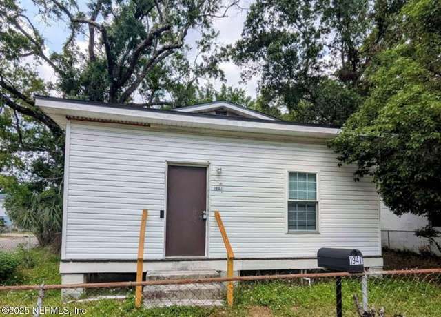 Property at 1947 W 5th St, Jacksonville, FL 32209, 3 beds, 1 bath