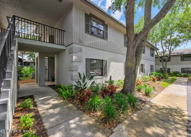 Property at 5 Talavera Ct, St. Augustine, FL 32086, 2 beds, 2 baths