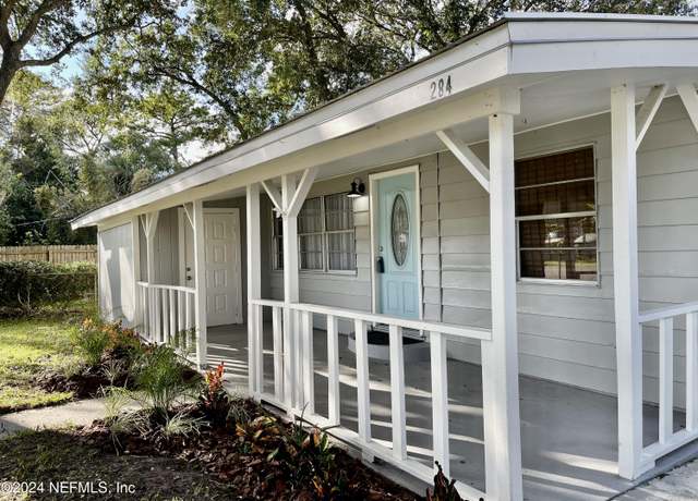 Property at 284 Leo St, St. Augustine, FL 32084, 3 beds, 1 bath