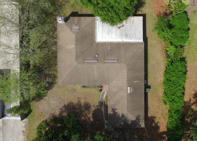 Property at 10748 Clydesdale Dr E, Jacksonville, FL 32257, 3 beds, 2 baths