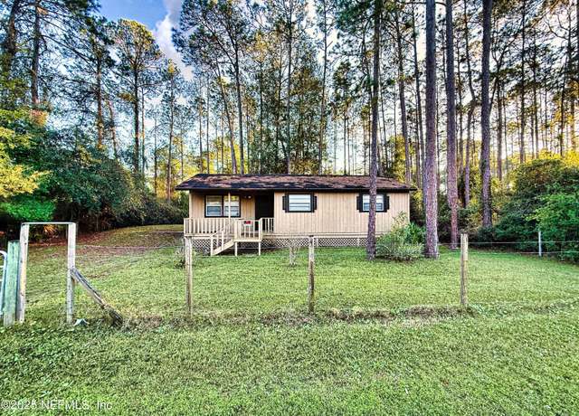 Property at 20 N Dolphin Ave, Middleburg, FL 32068, 2 beds, 1 bath