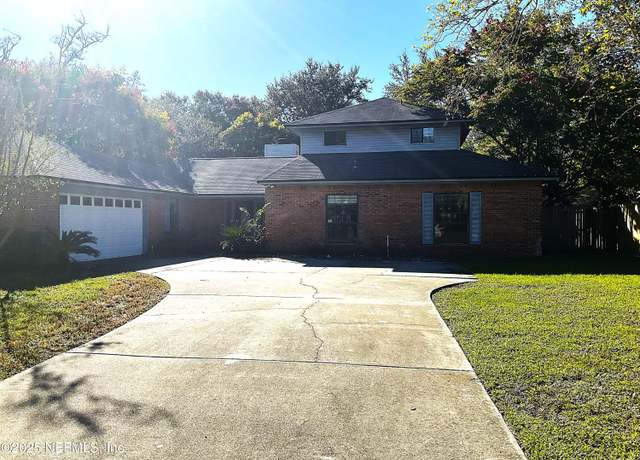 Property at 12094 Dividing Oaks Trl E, Jacksonville, FL 32223, 4 beds, 3.5 baths