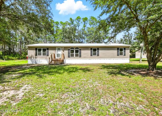 Property at 106 MacKerel Ave, Palatka, FL 32177, 3 beds, 2 baths