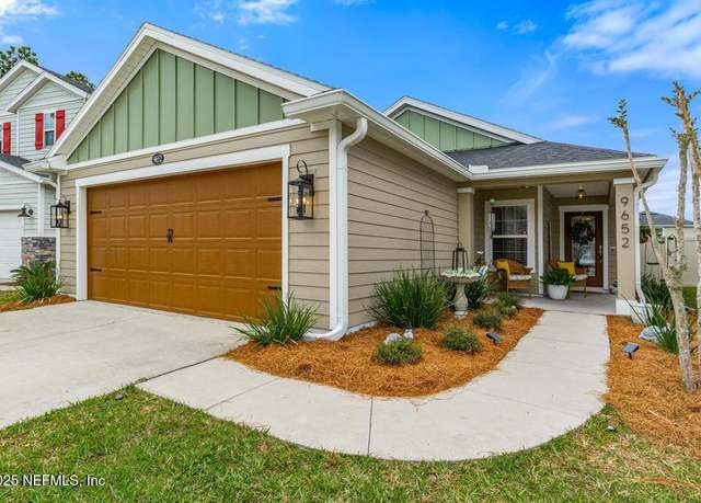 Property at 9652 Bridgeway Ave, Jacksonville, FL 32222, 3 beds, 2 baths