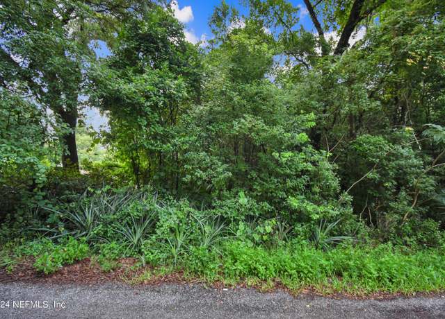 Property at 117 B St, Pomona Park, FL 32181