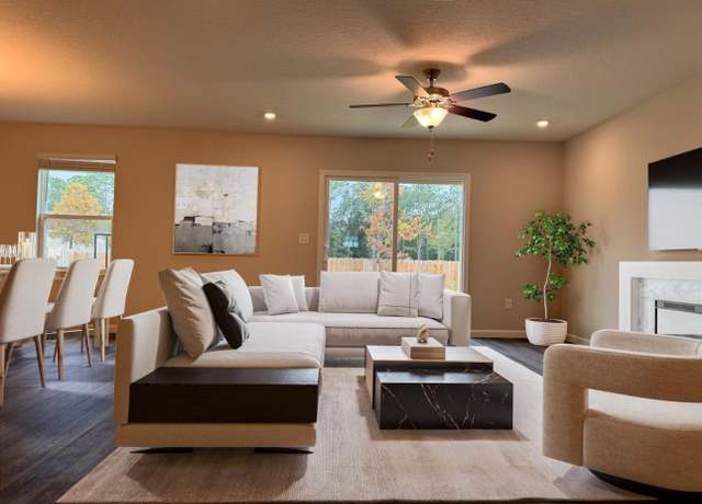 Property at 4172 Matador Dr, Jacksonville, FL 32210, 4 beds, 2 baths
