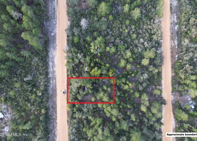 Property at 214 Usina Ave, Interlachen, FL 32148