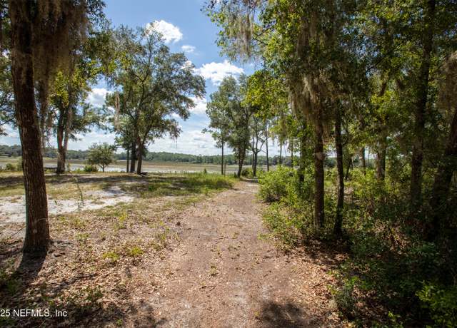 Property at 113 Serena Cir, Melrose, FL 32666