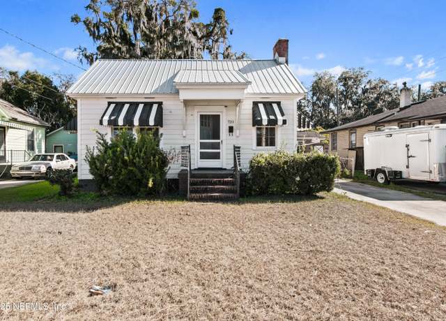 Property at 7211 N Pearl St, Jacksonville, FL 32208, 2 beds, 1 bath