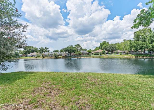 Property at 4533 Wandering Oaks Dr S, Jacksonville, FL 32257, 3 beds, 2 baths
