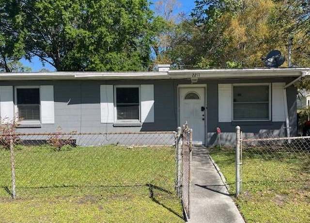 Property at 2217 W 43rd St, Jacksonville, FL 32209, 3 beds, 1 bath