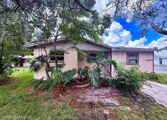Property at 1982 Golden Glow Ln, Jacksonville, FL 32210, 3 beds, 1 bath
