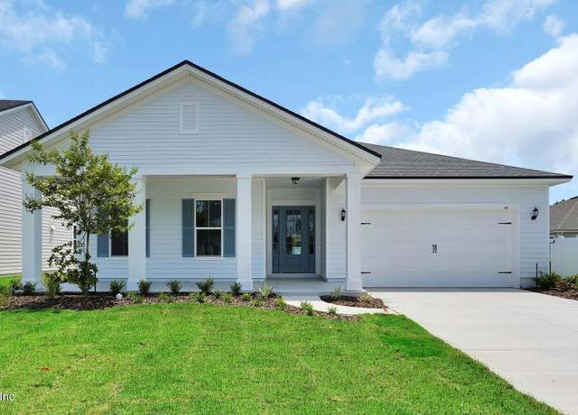 Property at 440 Slash Pine Pl, Yulee, FL 32097, 4 beds, 3 baths