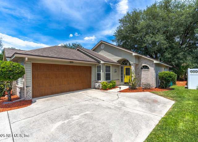 Property at 12245 Sutton Estates Cir W, Jacksonville, FL 32223, 3 beds, 2 baths