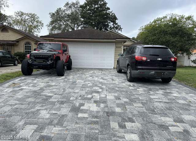 Property at 8226 Lake Woodbourne Dr E, Jacksonville, FL 32217, 3 beds, 2 baths