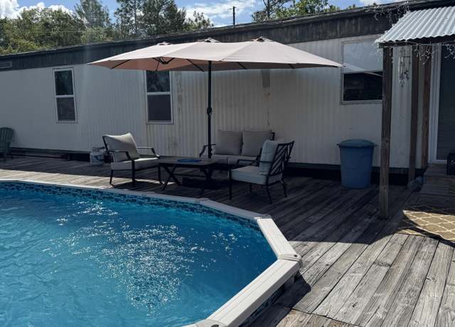 Property at 2000 Fern Ave, Interlachen, FL 32148, 2 beds, 2 baths