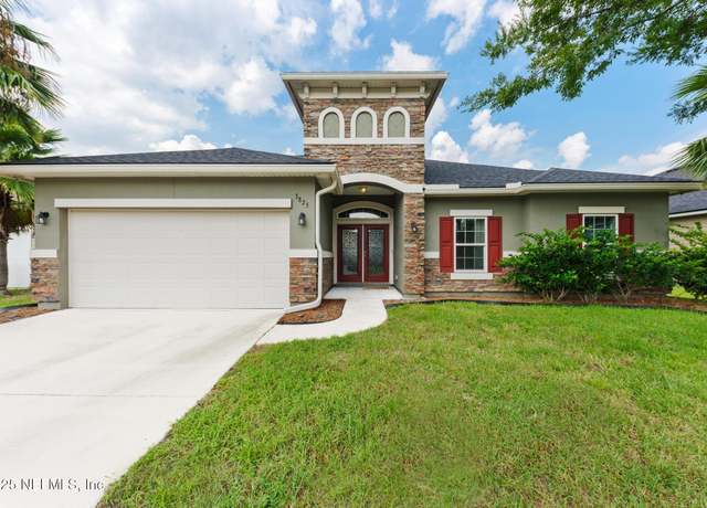 Property at 3825 Hammock Bluff Dr, Jacksonville, FL 32226, 5 beds, 3 baths