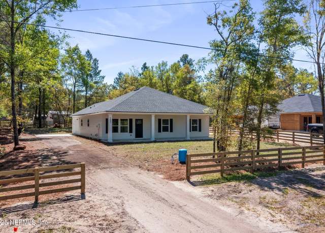 Property at 5687 Silver Sands Cir, Keystone Heights, FL 32656, 3 beds, 2 baths