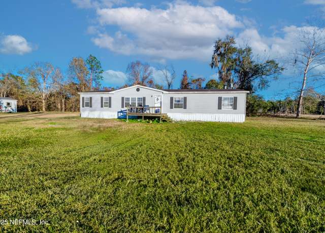 Property at 19009 N 301 N, Starke, FL 32091, 3 beds, 2 baths