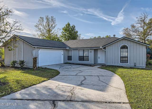 Property at 8331 Cross Timbers Dr W, Jacksonville, FL 32244, 3 beds, 2 baths