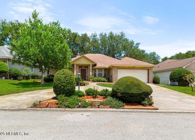Property at 12223 Springmoor One Ct, Jacksonville, FL 32225, 4 beds, 2 baths