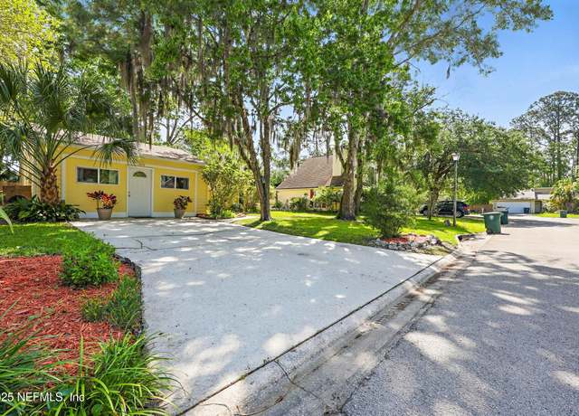 Property at 10173 Summer Pines Ct, Jacksonville, FL 32257, 3 beds, 2 baths