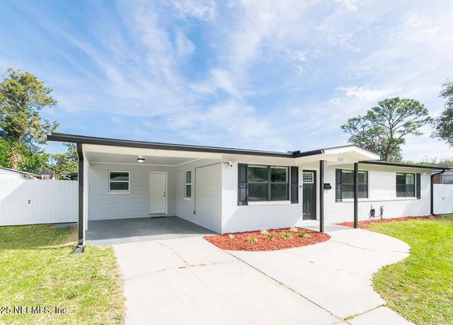 Property at 6221 Ashwood Ln, Jacksonville, FL 32277, 3 beds, 2 baths
