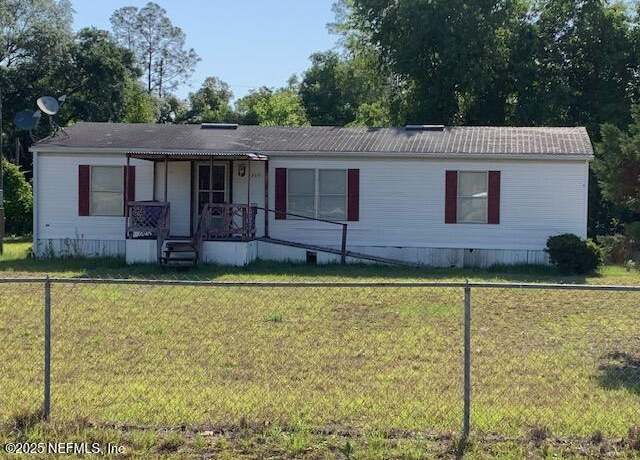 Property at 210 Anthony Ave, Interlachen, FL 32148, 3 beds, 2 baths