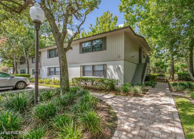Property at 8 Cristina Ct, St. Augustine, FL 32086, 2 beds, 2 baths