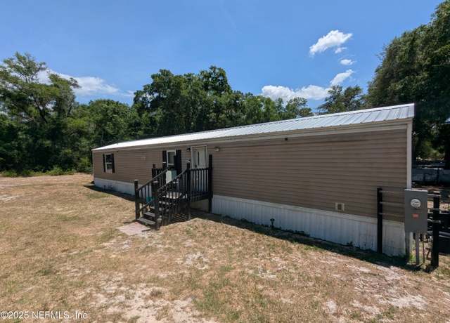 Property at 110 Rabbit Track Rd, Satsuma, FL 32189, 3 beds, 2 baths