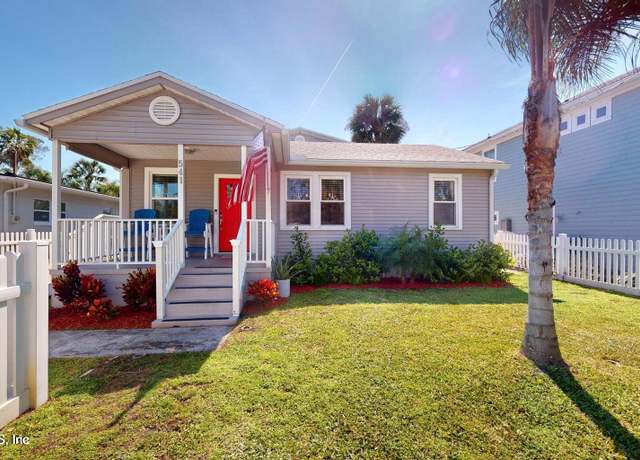Property at 541 Lora St, Neptune Beach, FL 32266, 3 beds, 2.5 baths