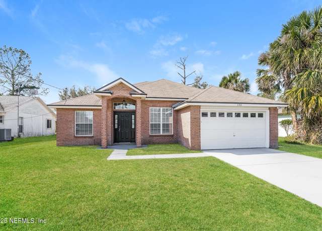 Property at 156 Barrington Dr, Palm Coast, FL 32137, 3 beds, 2 baths
