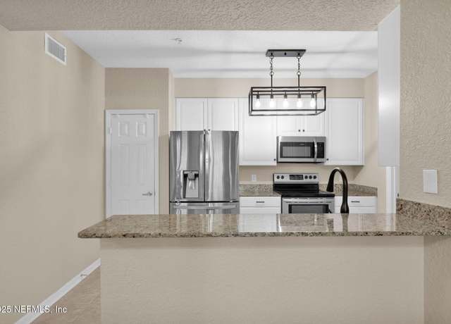 Property at 8539 Gate Pkwy W #624, Jacksonville, FL 32216, 2 beds, 2 baths
