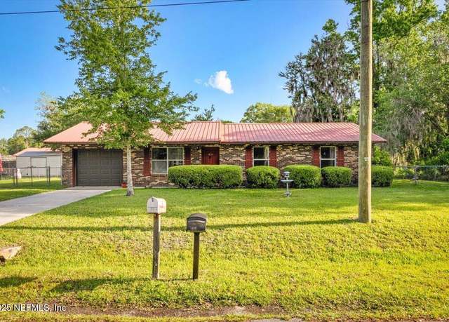 Property at 805 Parkwood Pl, Starke, FL 32091, 3 beds, 1.5 baths