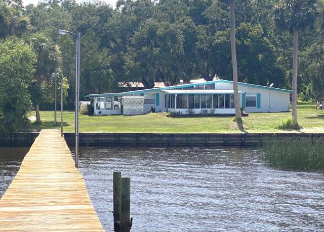 Property at 126 Pique Rd, Crescent City, FL 32112, 3 beds, 2 baths