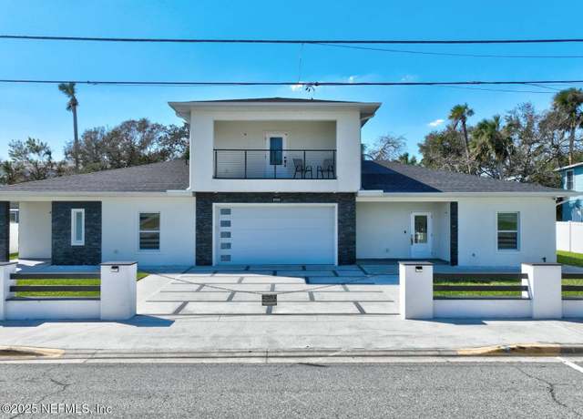 Property at 223 N Peninsula Dr, Daytona Beach, FL 32118, 4 beds, 3 baths