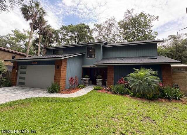 Property at 1825 Hickory Ln, Atlantic Beach, FL 32233, 4 beds, 2.5 baths