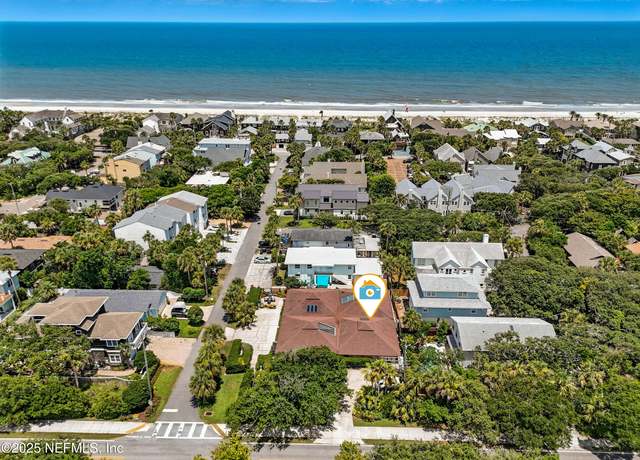 Property at 1679 Seminole Rd #2, Atlantic Beach, FL 32233, 2 beds, 2 baths