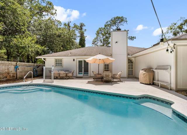 Property at 1111 18th St N, Jacksonville Beach, FL 32250, 3 beds, 2 baths