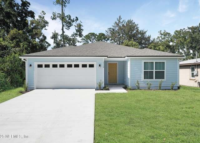 Property at 1110 North St, Green Cove Springs, FL 32043, 4 beds, 2 baths