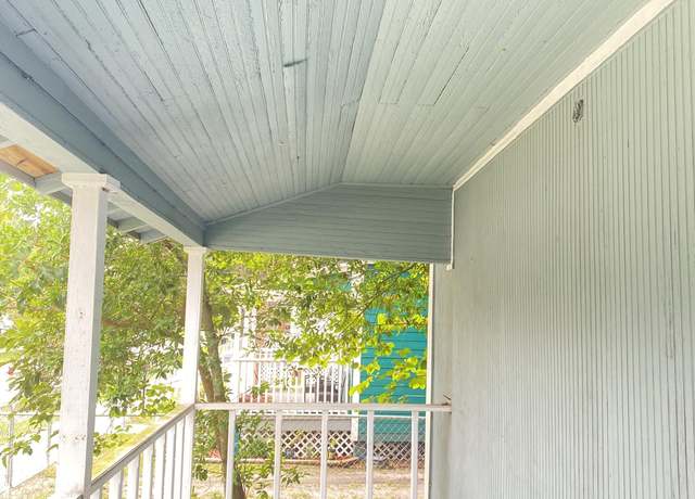 Property at 1138 E 13th St, Jacksonville, FL 32206, 3 beds, 2 baths