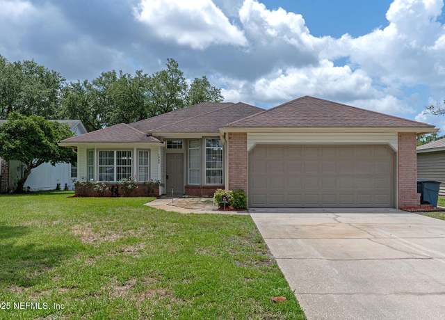 Property at 7962 Copperfield Cir S, Jacksonville, FL 32244, 3 beds, 2 baths