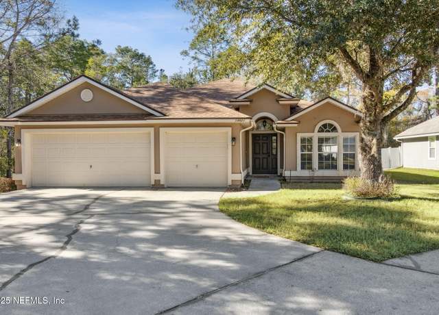 Property at 14021 Nations Eagle Ln, Jacksonville, FL 32226, 4 beds, 2 baths