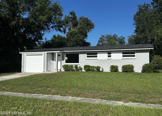 Property at 345 Glendening Rd, Orange Park, FL 32073, 3 beds, 1.5 baths